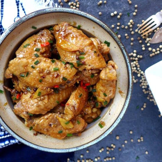 A simple way to prepare Chinese-style braised chicken wings. The use of whole white peppercorns makes this dish unusually aromatic.