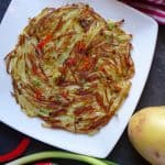 A round potato pancake seasoned with chilli and Sichuan pepper.