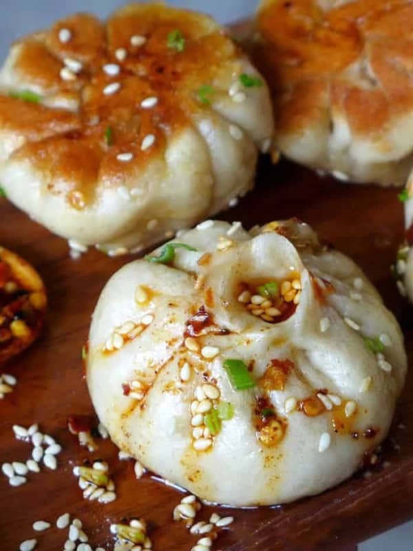 Sheng Jiang Bao with chili oil