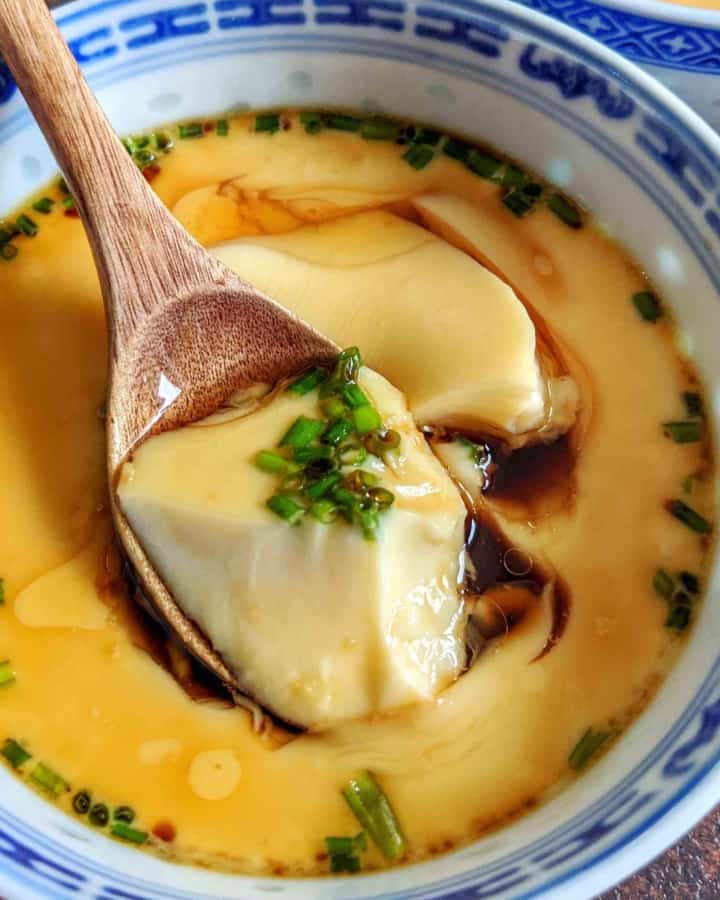Steamed egg with a soy sauce dressing