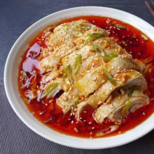 Sichuan mouth-watering chicken in chilli oil