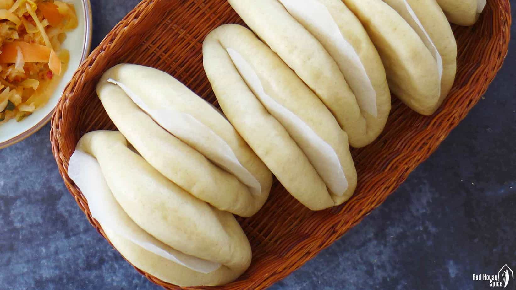Steamed bao buns