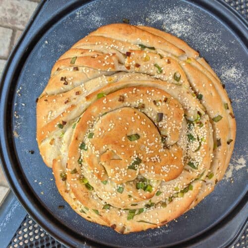 A layered bread seasoned with scallions