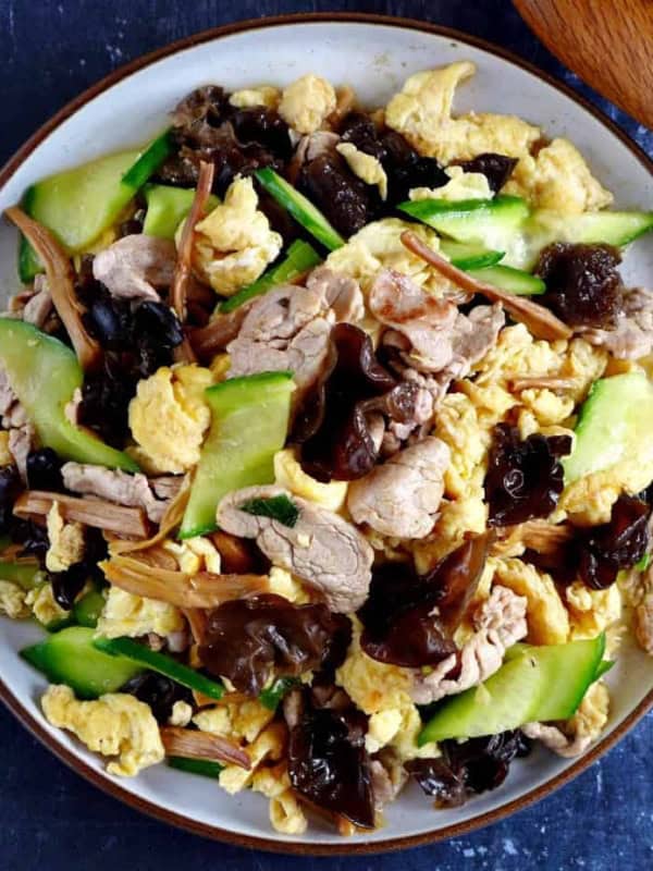 A plate of Moo Shu Pork