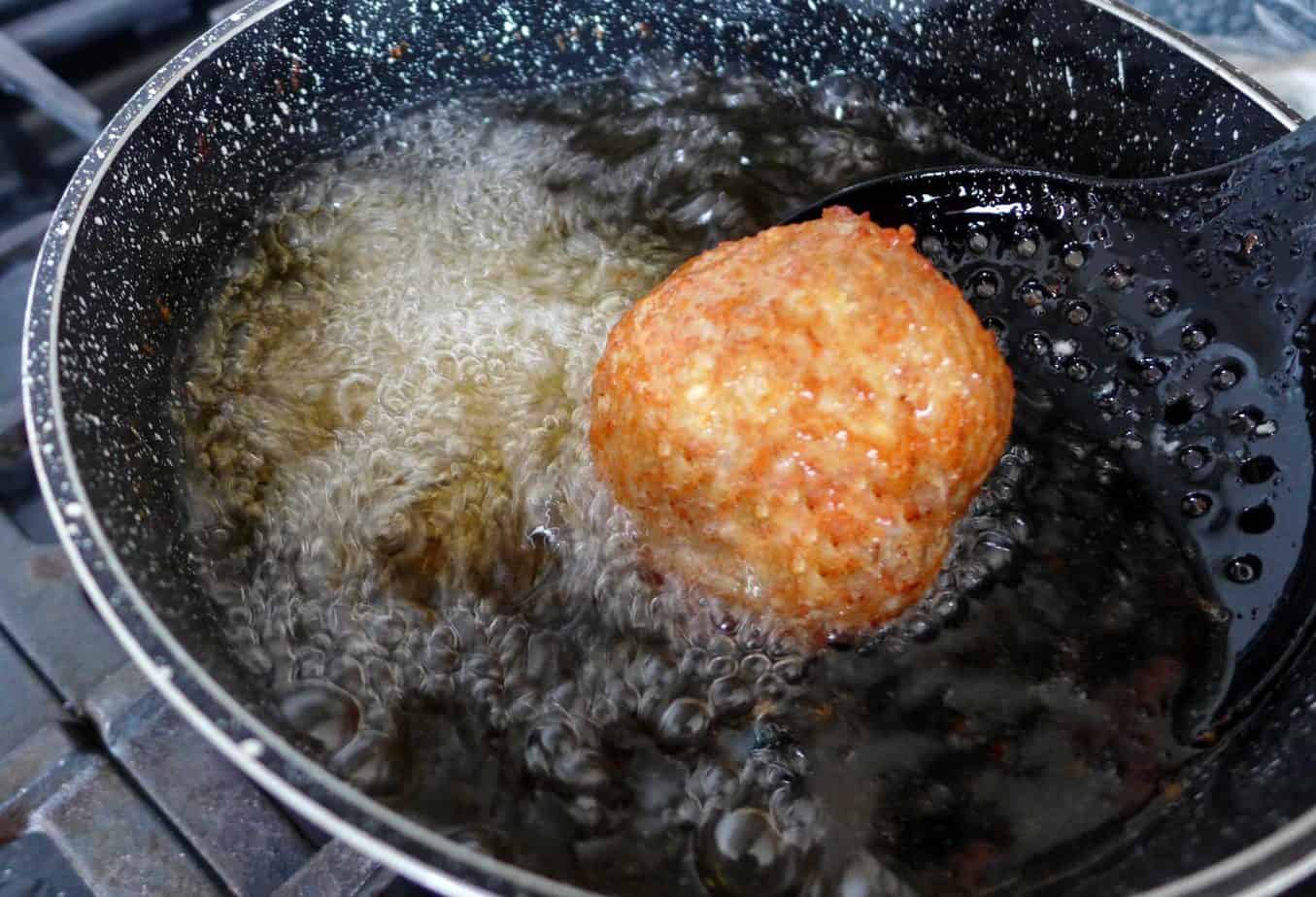 Deep frying a meatball