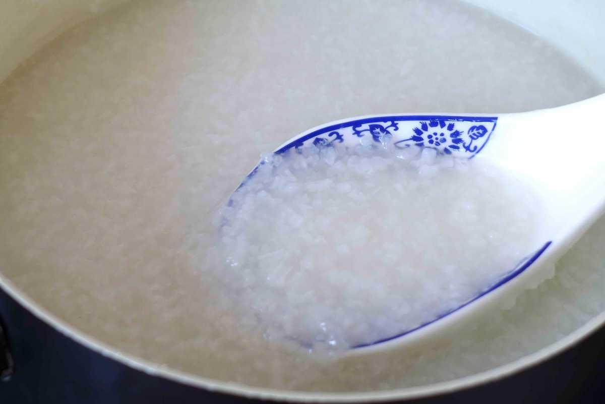 cooked congee in a saucepan