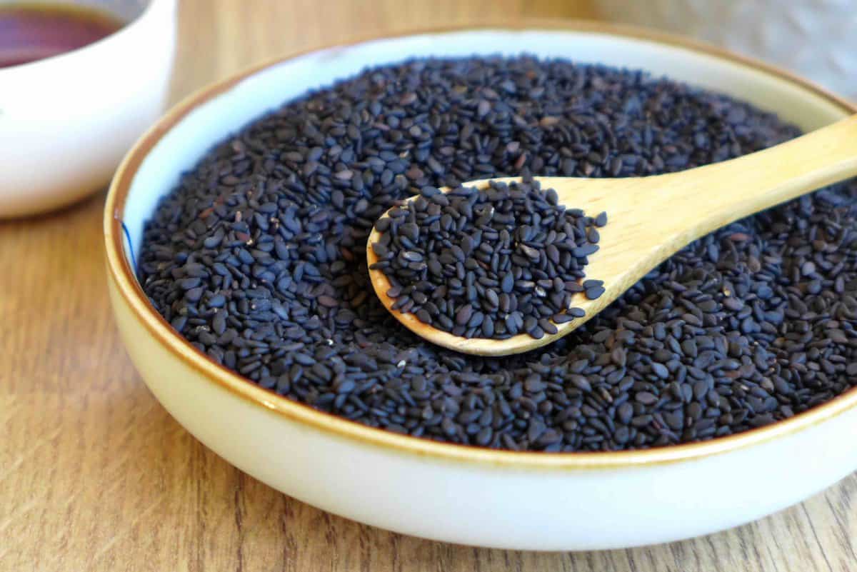 black sesame seeds in a plate.