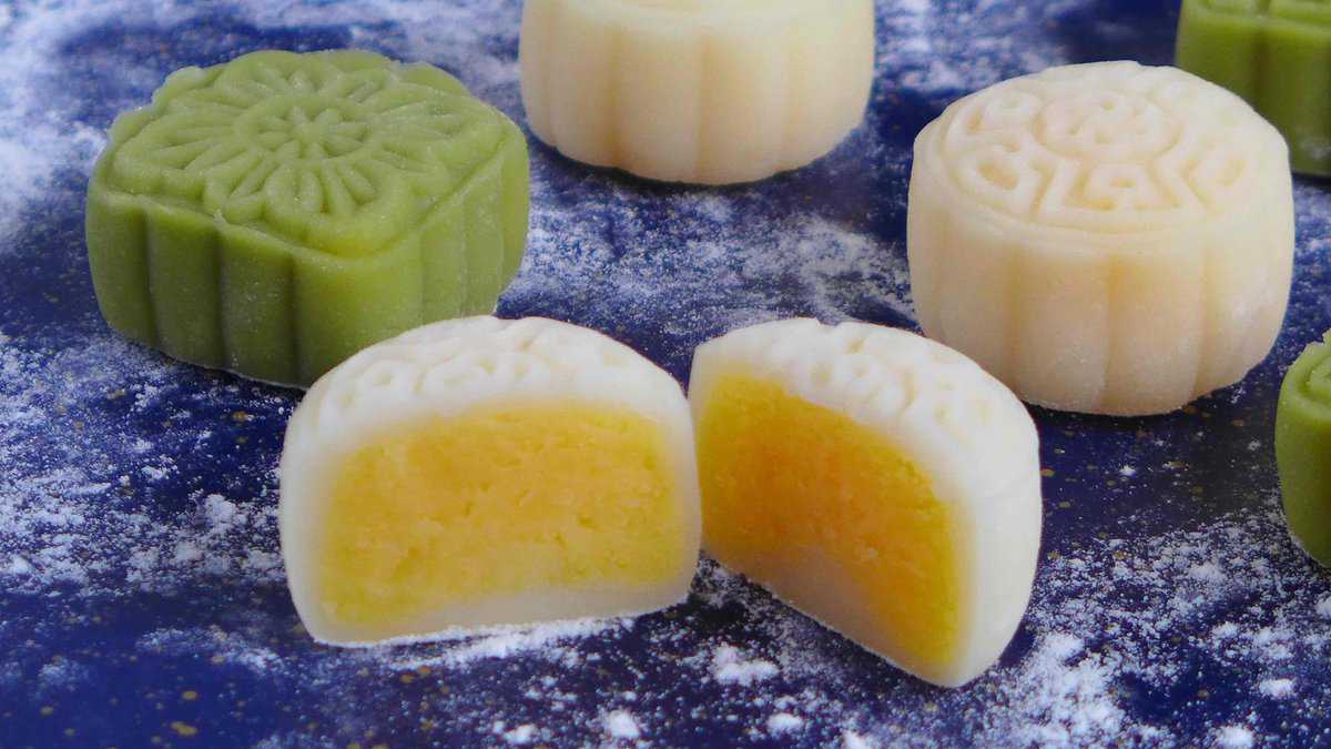 Snow skin mooncakes with custard filling.