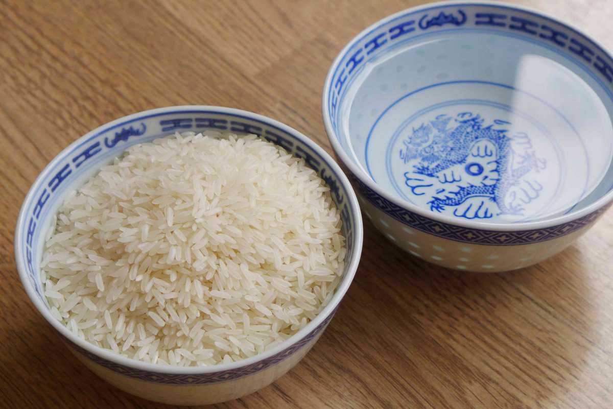 rice and water in bowls.