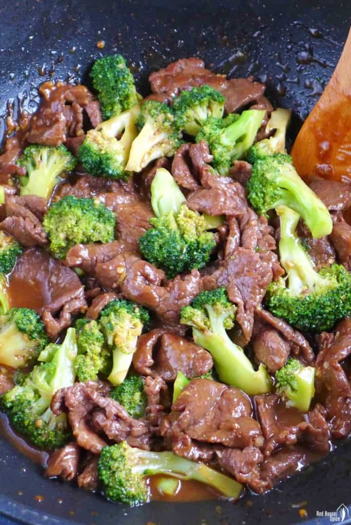 Beef and Broccoli (西兰花炒牛肉) - Red House Spice