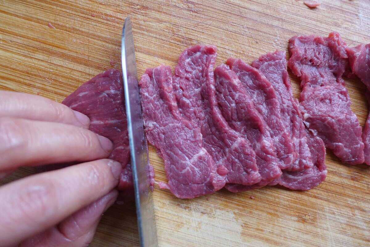 cut beef into slices.
