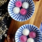 two bowls of white and pink tang yuan.