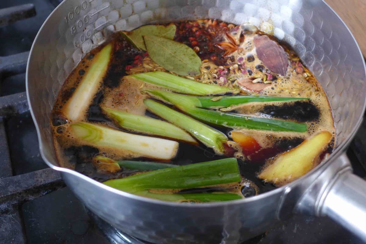 cooking spiced sweet soy sauce.