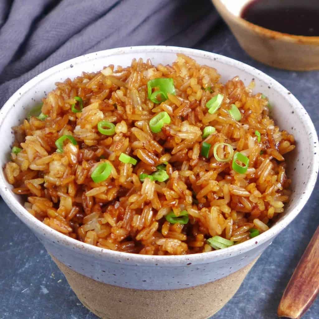 Soy Sauce Fried Rice (酱油炒饭) - Red House Spice