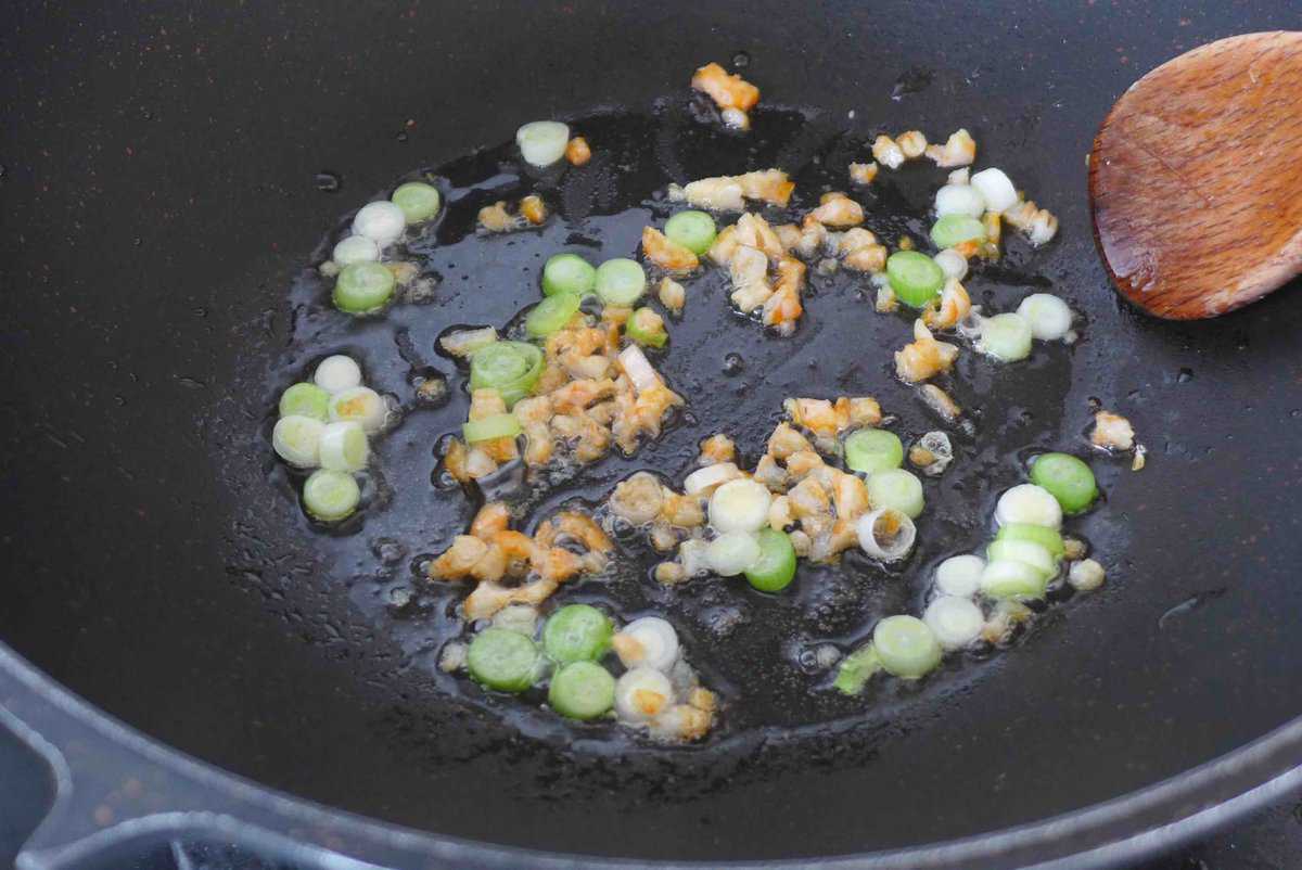 frying scallions and dried shrimp.