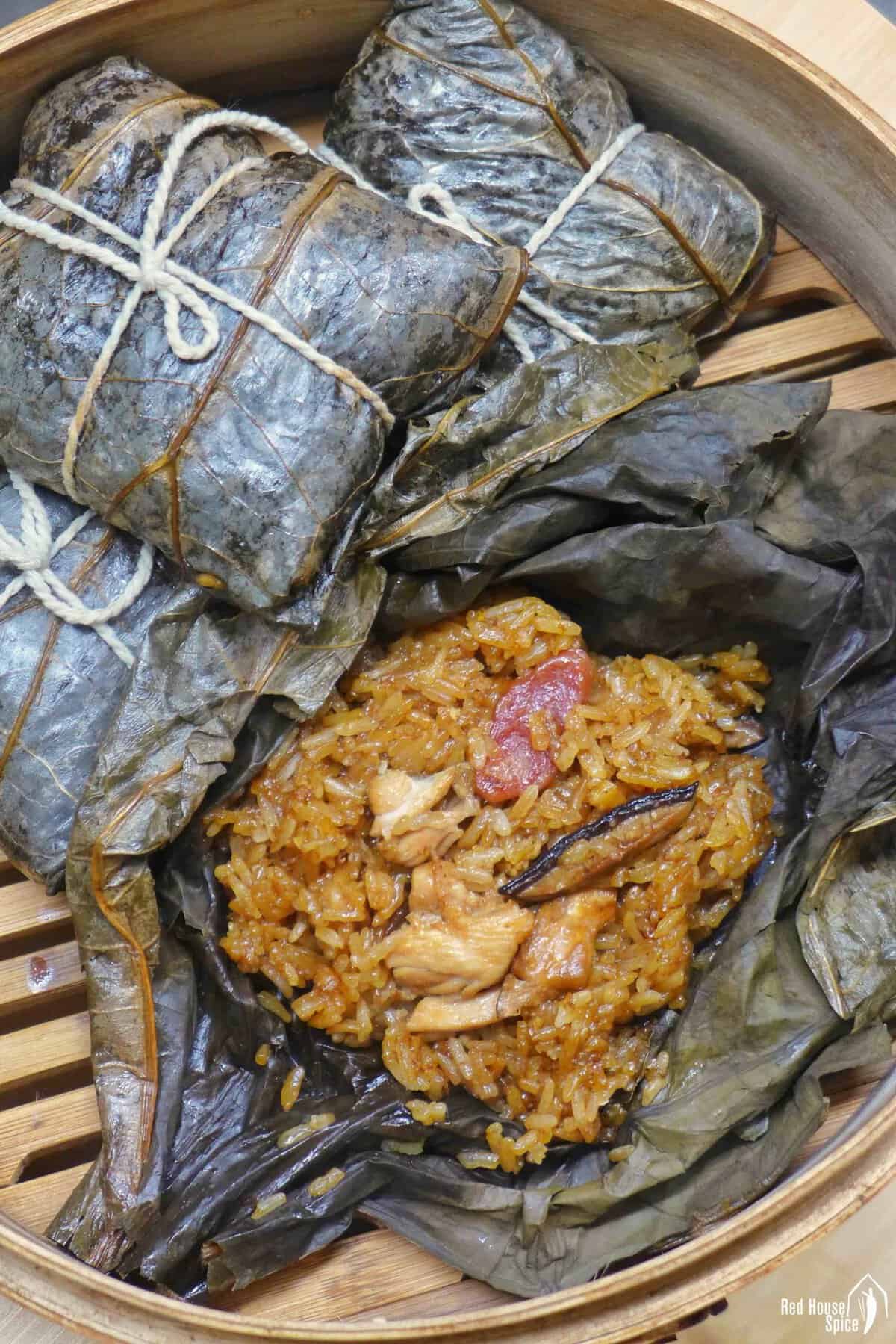 Glutinous Rice and Chinese Sausage Wrapped in Banana Leaves Recipe