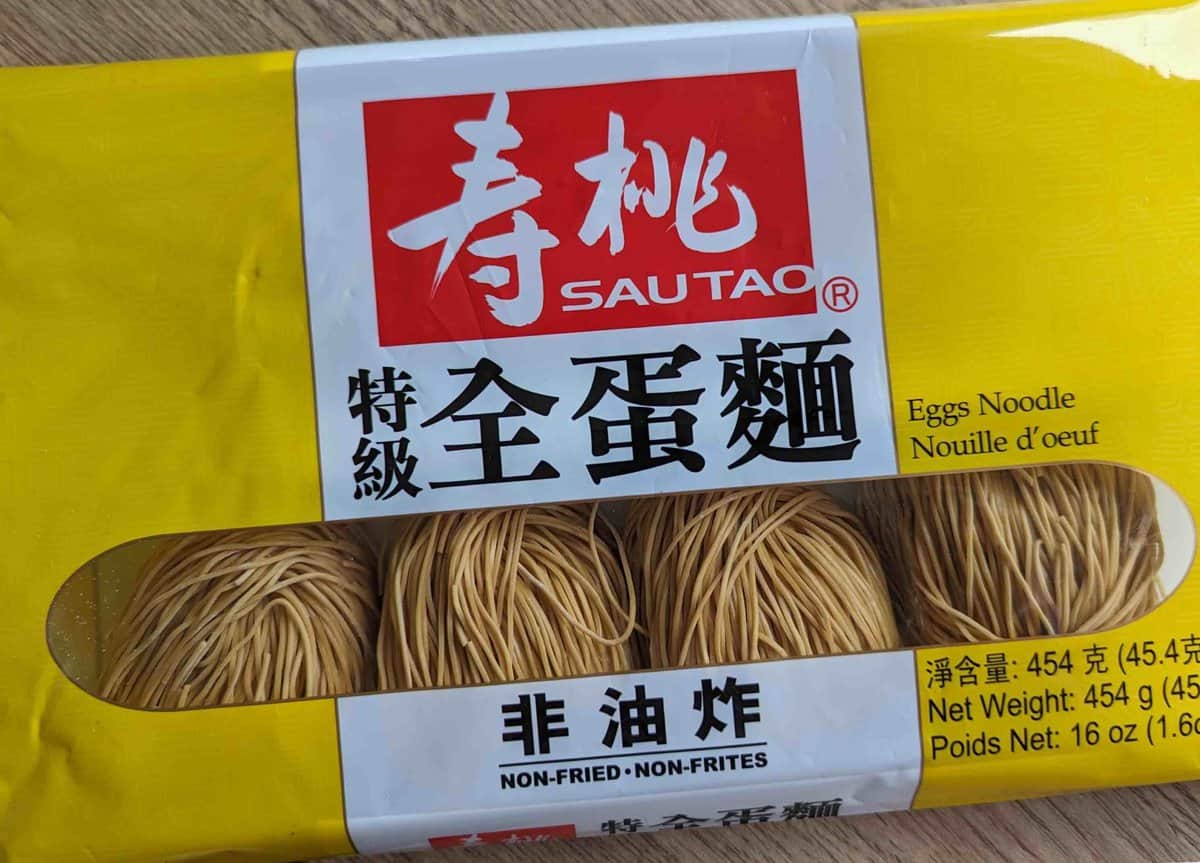 dried egg noodles in packaging.