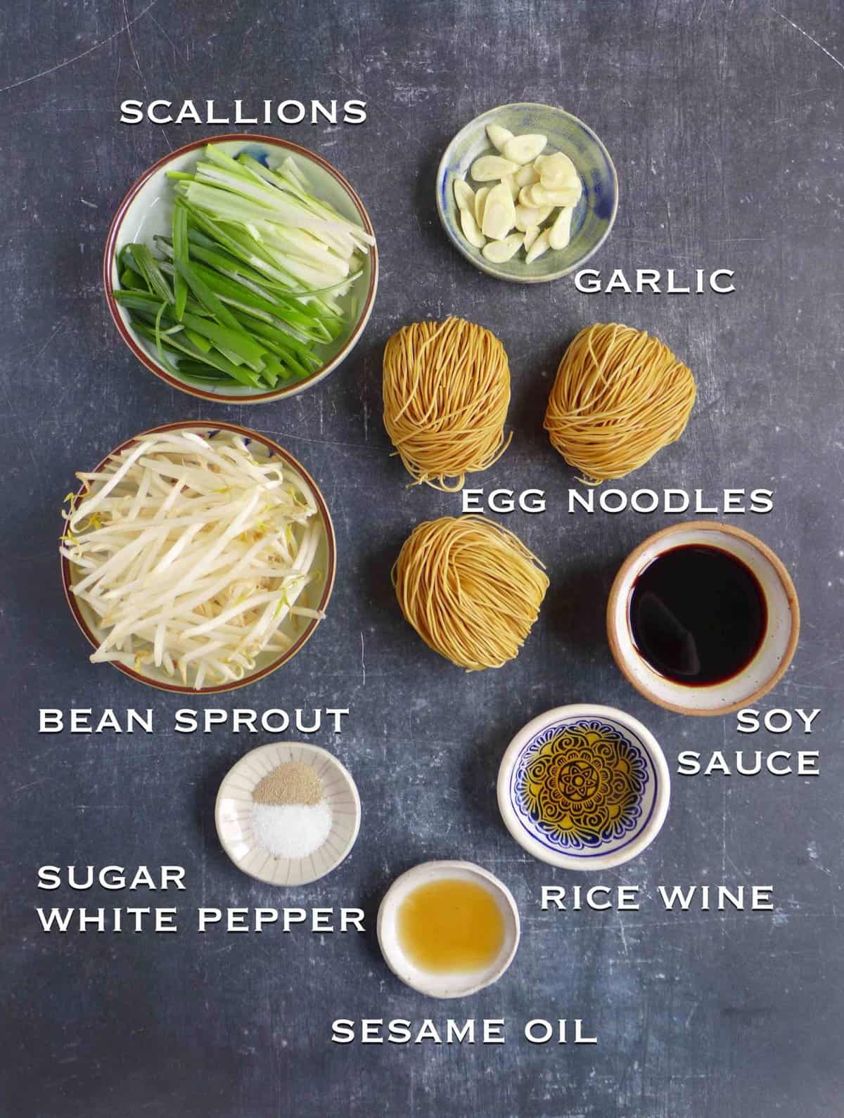 ingredients for making soy sauce pan-fried noodles.